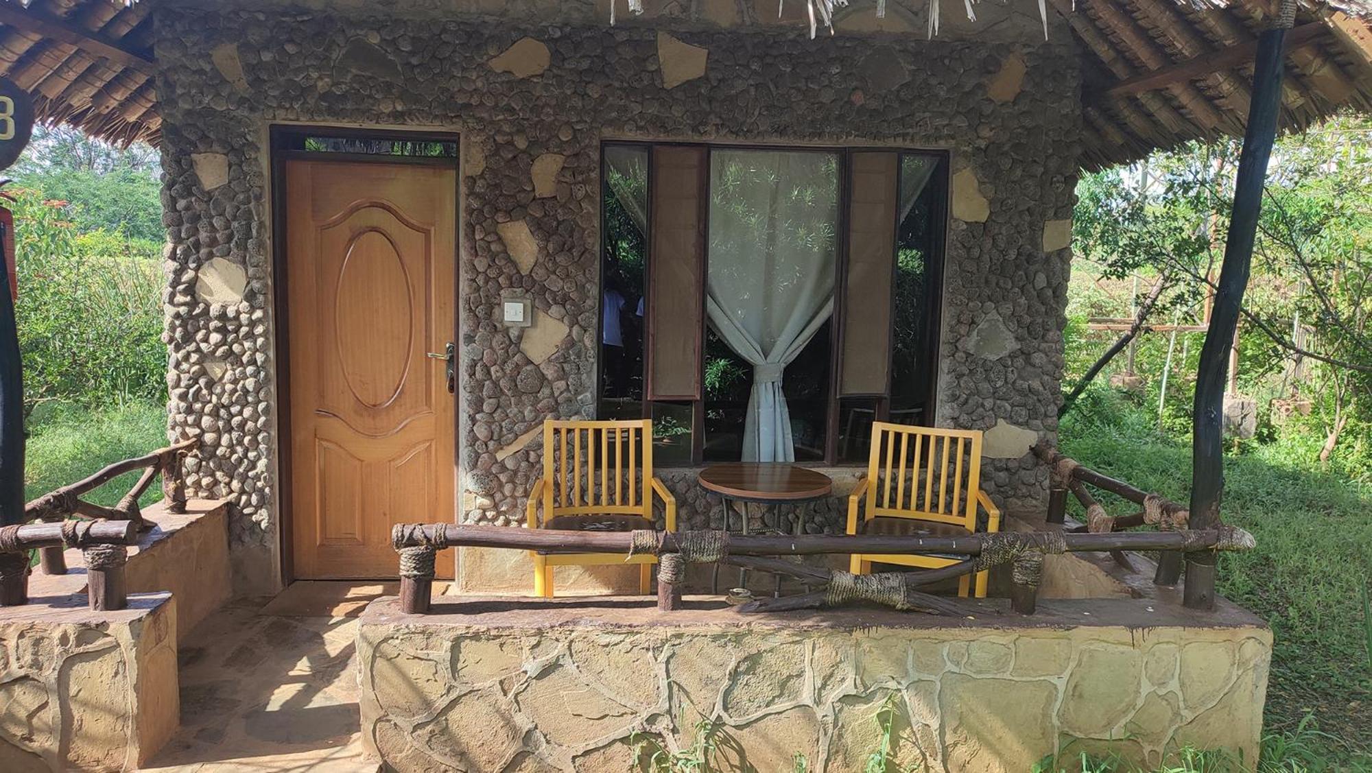 Aa Lodge Амбосели Екстериор снимка