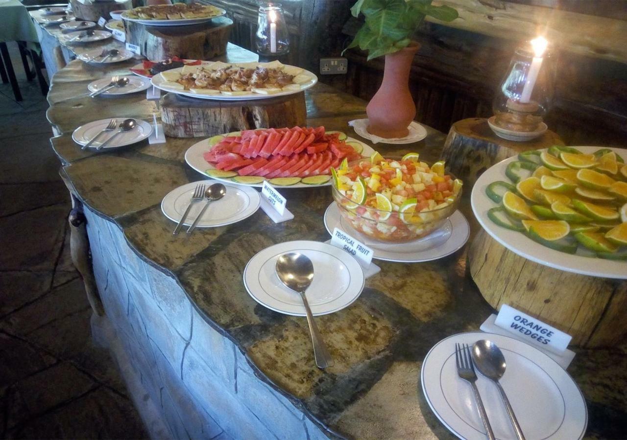 Aa Lodge Амбосели Екстериор снимка